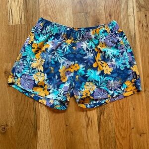 NWOT Women’s Patagonia Barely Baggies 2.5” Shorts Size XXS